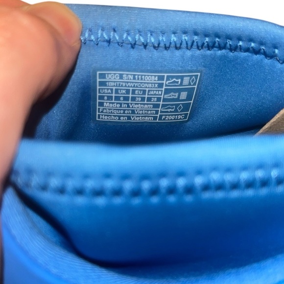 NWT UGG Neutra Neon Blue Slip-On Sneakers Women’s US Size 8 - Picture 12 of 13